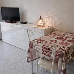  Apartment App. Marcopolo - 100mt Dal Mare Italien